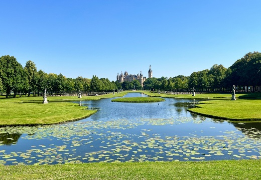 0626 Schweriner Schloß / See